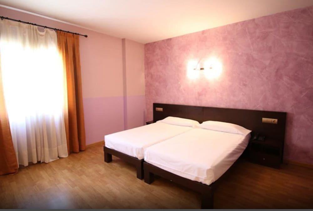 Hotel Alda Tordesillas Zewnętrze zdjęcie
